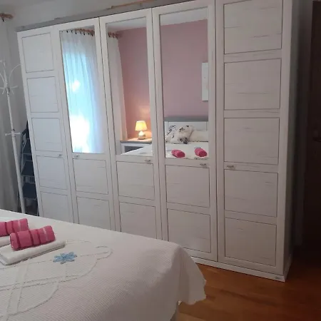 Noemi 포레치