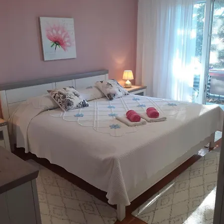 Noemi Apartment