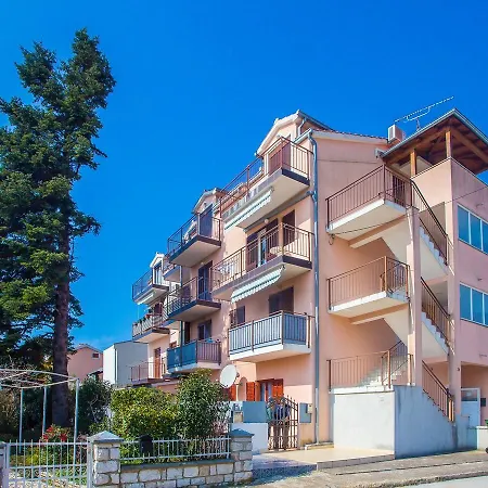 Apartment Noemi Porec